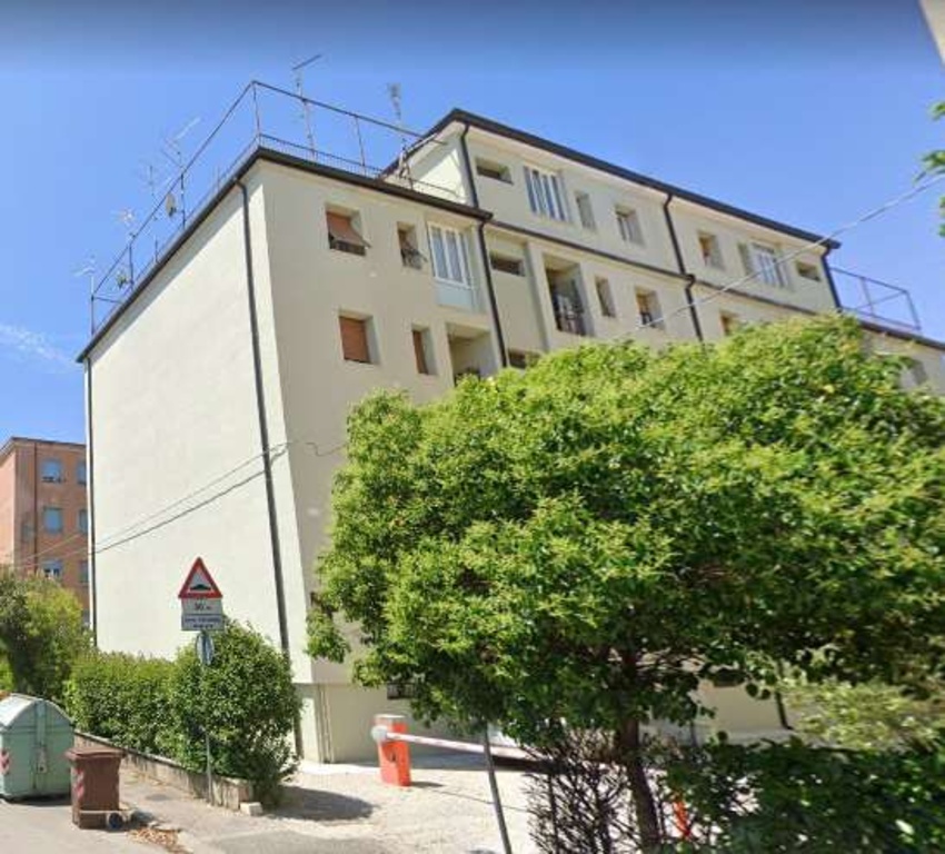 Appartamento in Via Tanaro, Verona, 5 locali, 104 m² in vendita