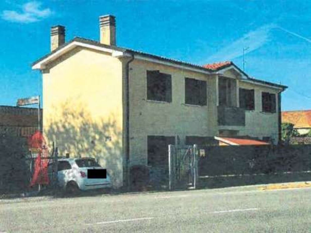 Quadrilocale in Via Marconi, Cona, 1 bagno, 94 m² in vendita