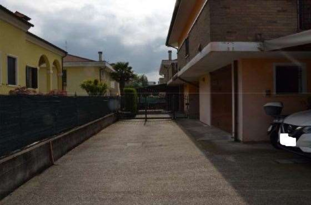 Appartamento in Via Giorgio Perlasca 25-27, Maserà di Padova, 3 bagni