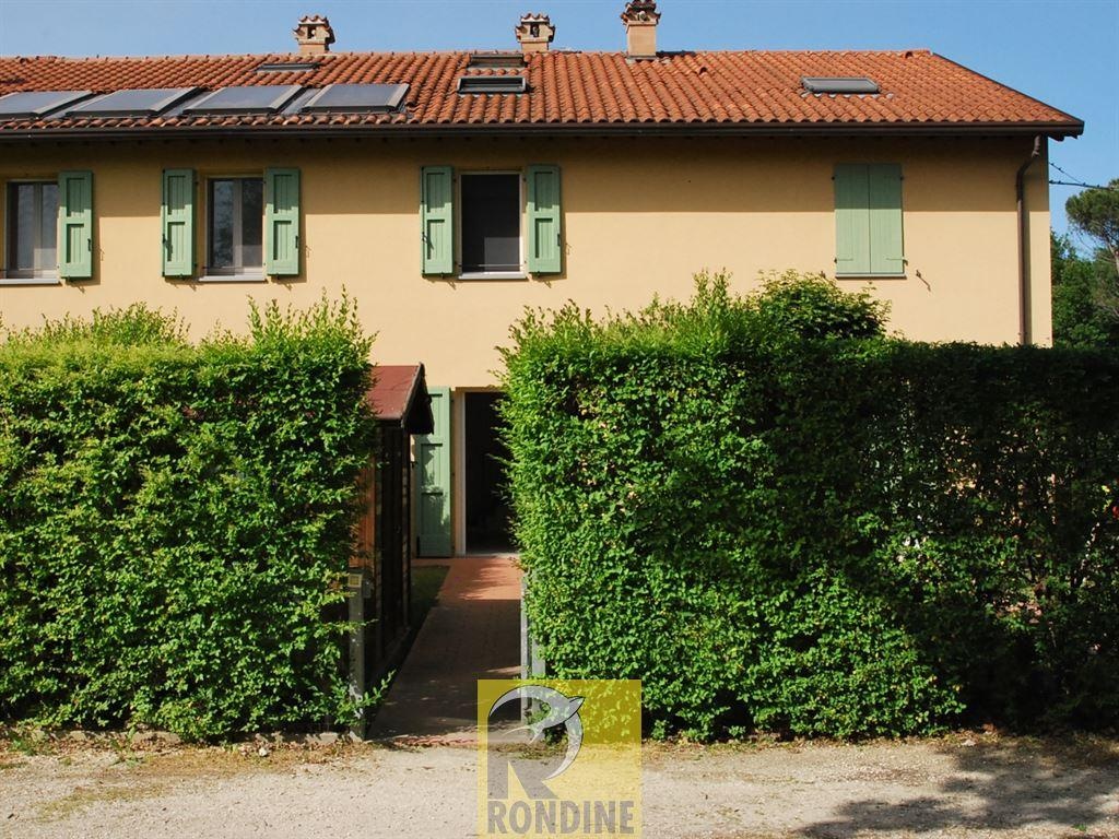 Villa a schiera a Faenza, 5 locali, 2 bagni, con box, arredato, 124 m²