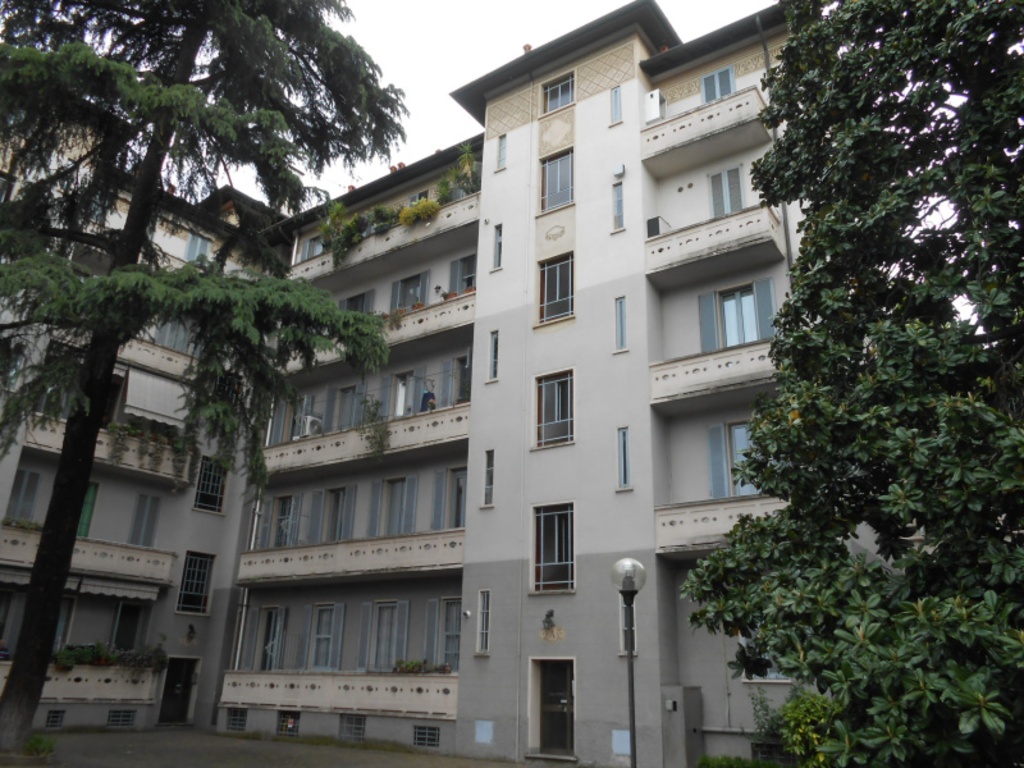 Appartamento in Viale Tibaldi, Milano, 1 bagno, giardino in comune