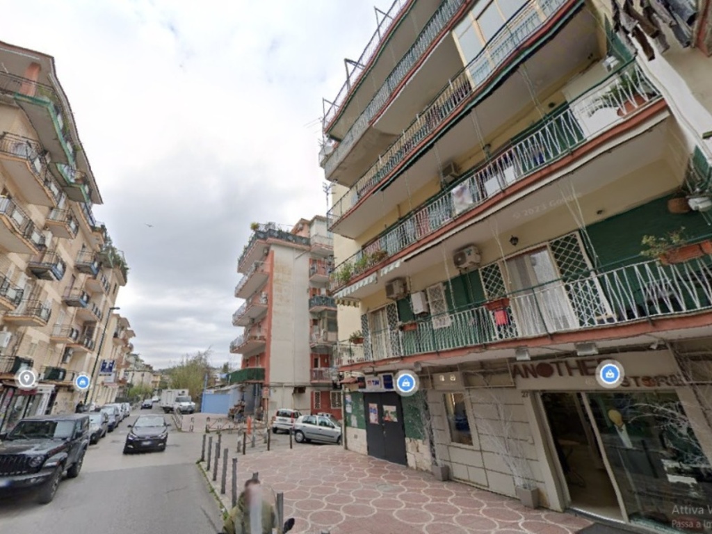 Appartamento in Via Vicinale Trencia, Napoli, 1 bagno, 85 m²