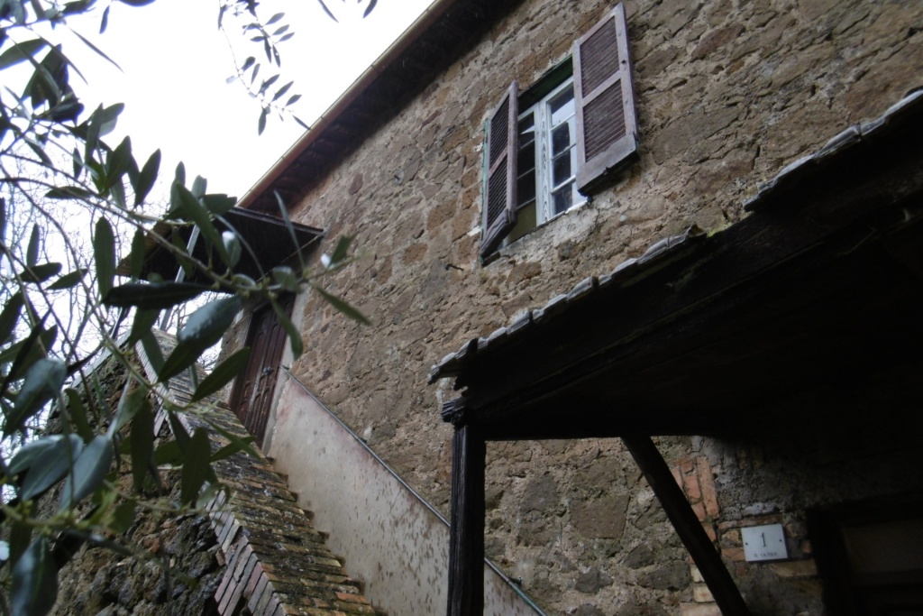 Casa semindipendente in Via pianura, Capranica, 10 locali, 2 bagni