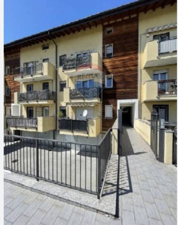 Bilocale in Via Romeo Salvini, Trezzano sul Naviglio, 1 bagno, 65 m²