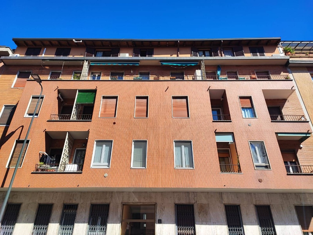 Bilocale in Via Gian Pietro Puricelli, Milano, 1 bagno, 45 m²