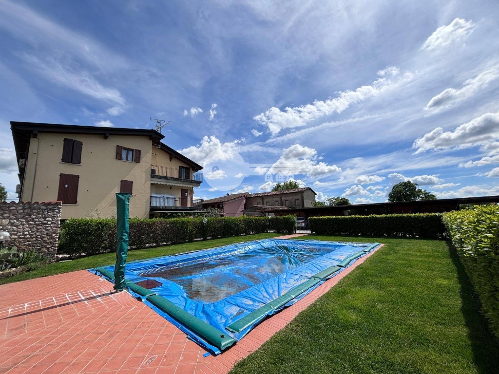 Bilocale in VIA CAMPAGNA DI SOTTO, Lonato del Garda, 1 bagno, 50 m²