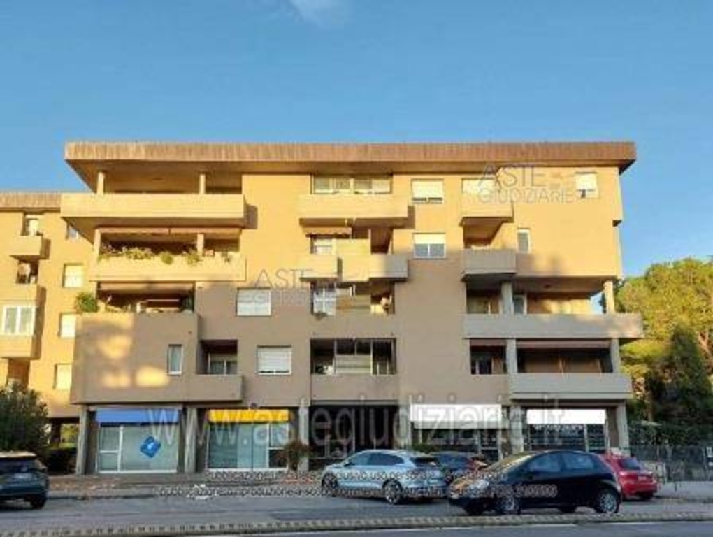 Mansarda in Via catani, Prato, 6 locali, 2 bagni, 151 m² in vendita