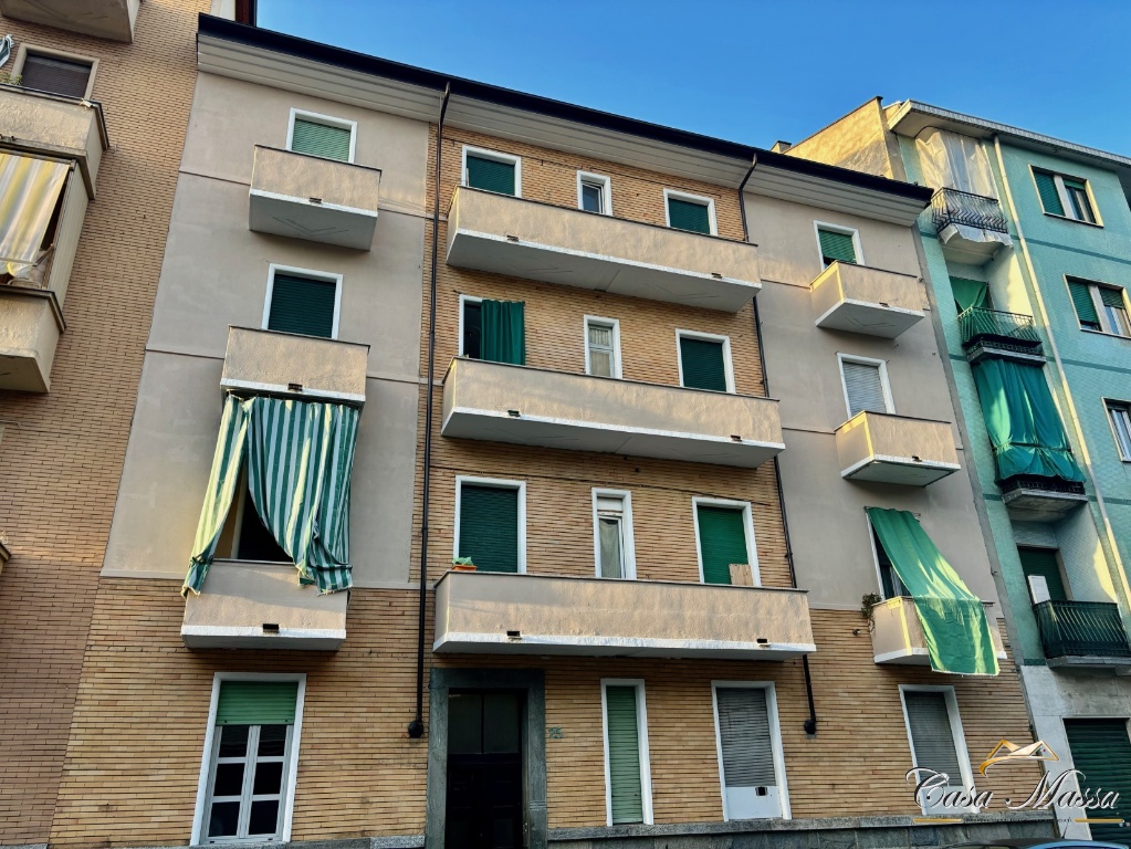 Palazzo a Torino, 31 locali, 700 m², multilivello, ottimo stato
