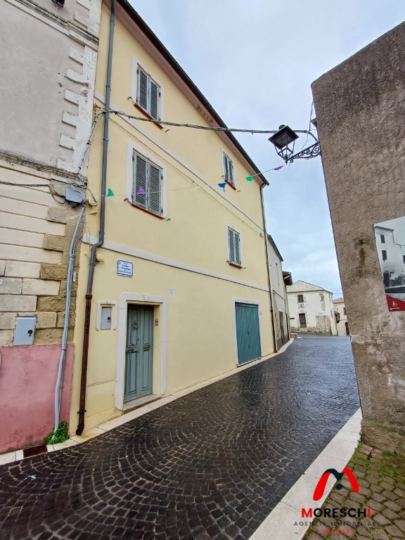 Villa in Piazza Anchita e Brundano, Sassari, 7 locali, 2 bagni, garage