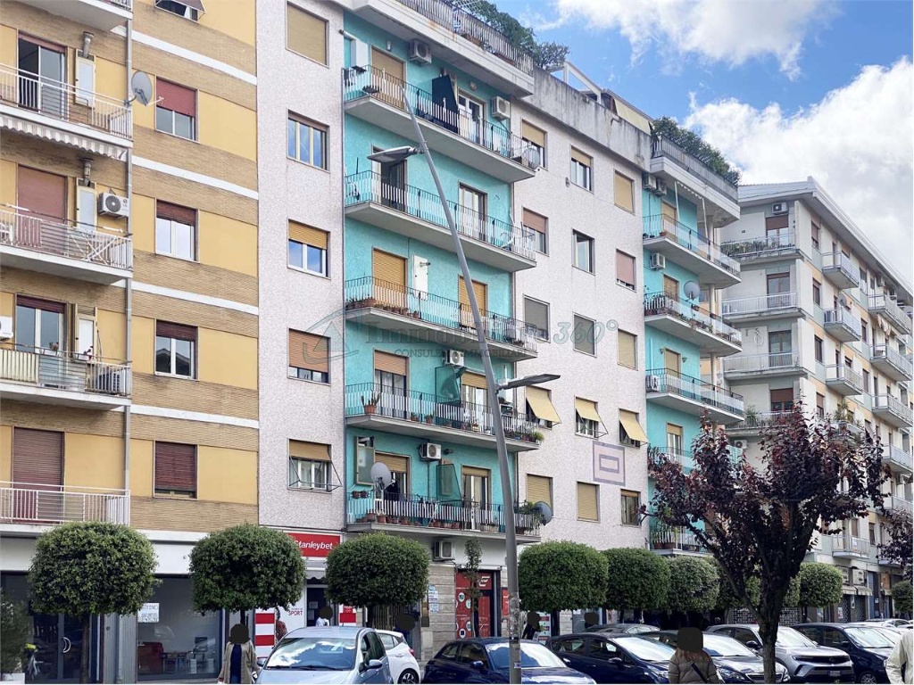Quadrilocale in Corso Italia 108, Cosenza, 2 bagni, 138 m², 4° piano