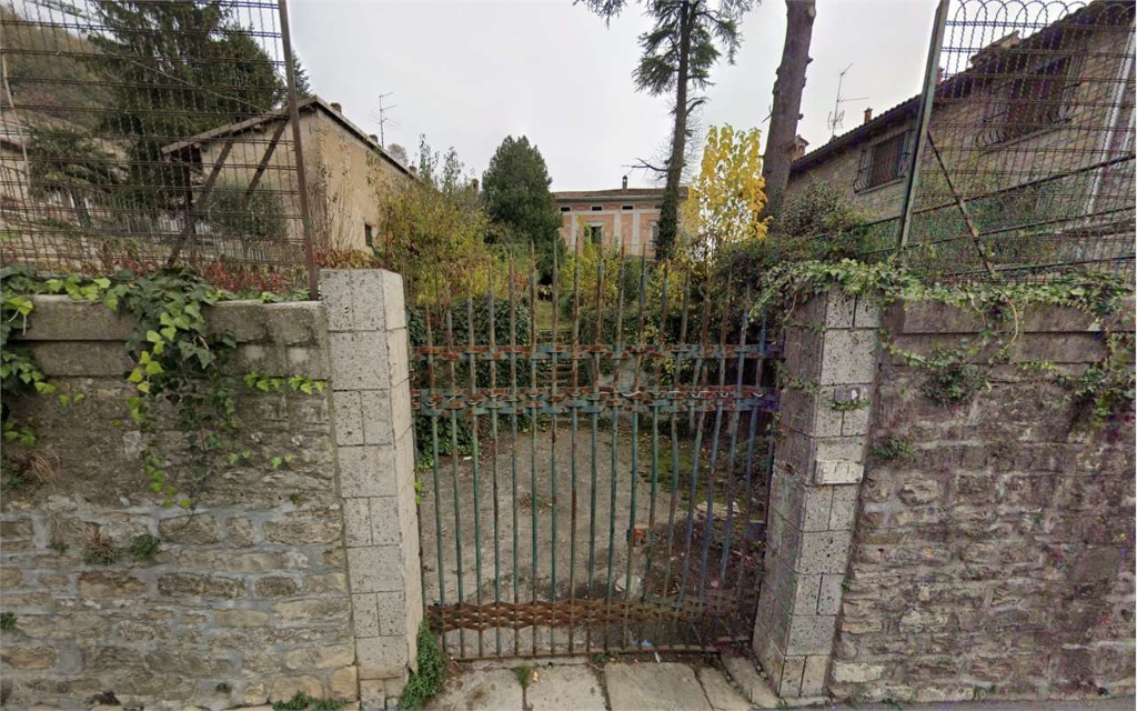Casa indipendente in Via Locatelli 2, Bagnatica, 13 locali, 1 bagno