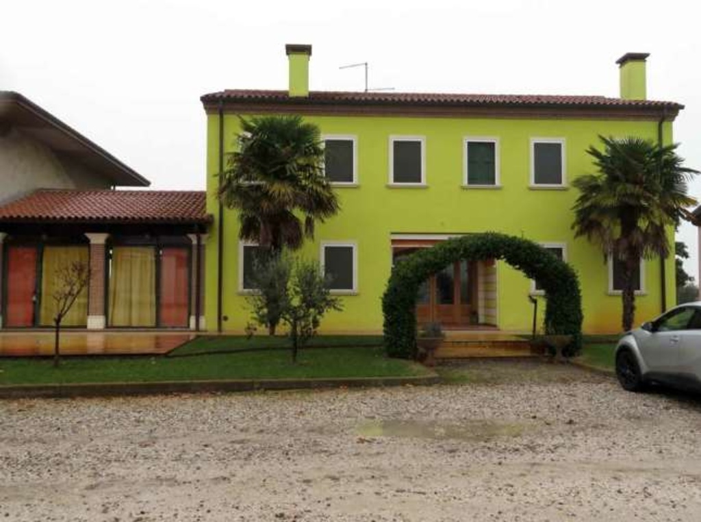Appartamento in Via Mozza 19, Sossano, 8 locali, 3 bagni, 296 m²