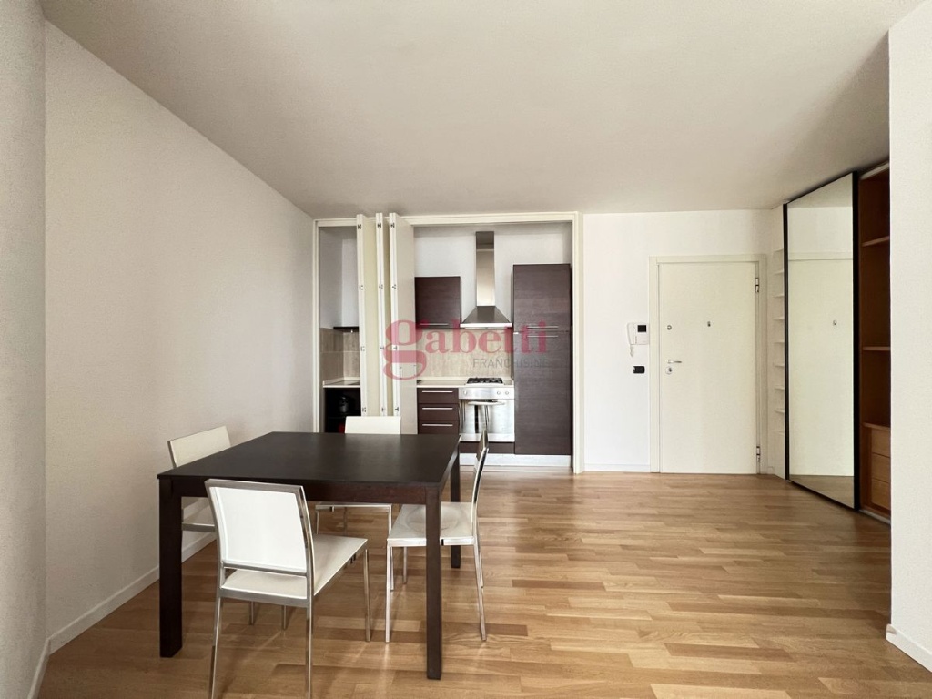 Loft in Via Salandra 19, Lecce, 1 locale, 1 bagno, posto auto, 45 m²