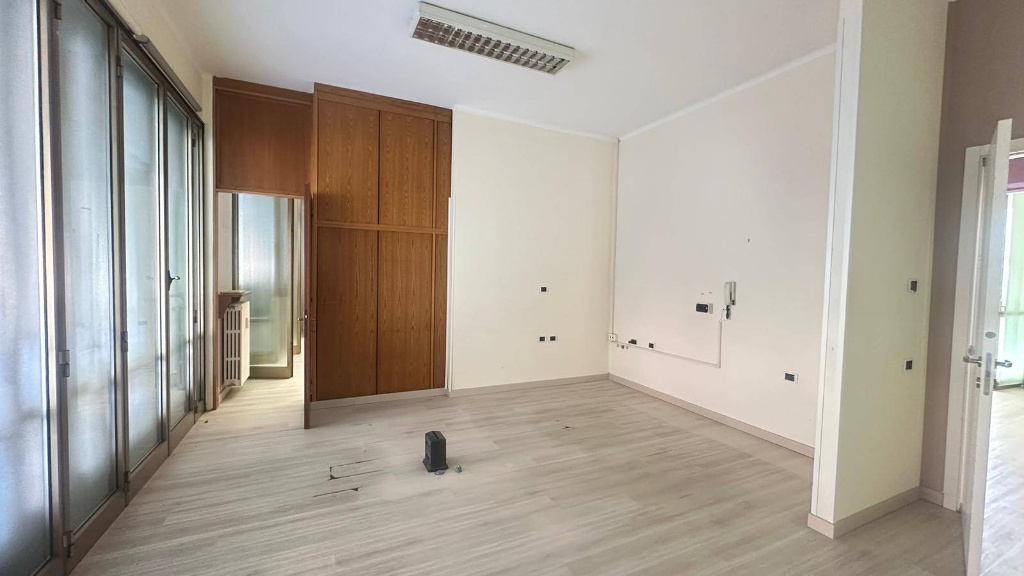 Quadrilocale a Mantova, 2 bagni, 163 m², 1° piano, ascensore