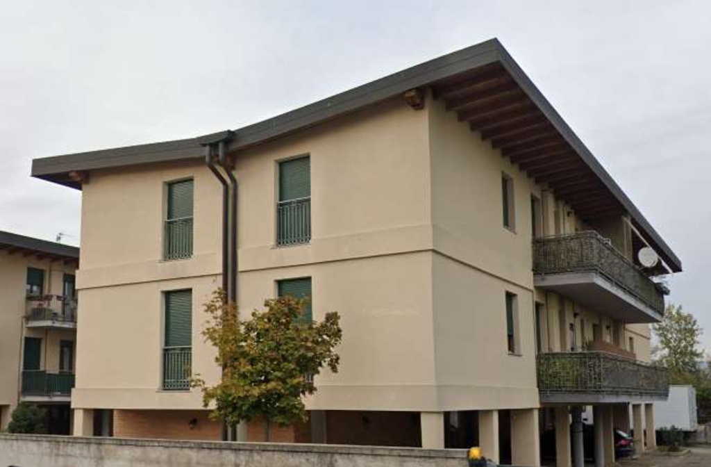 Quadrilocale in Via Treviglio, Fara Gera d'Adda, 72 m² in vendita