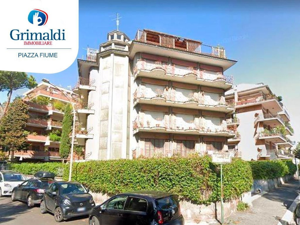 Appartamento in Ettore Romagnoli, Roma, 5 locali, 3 bagni, posto auto