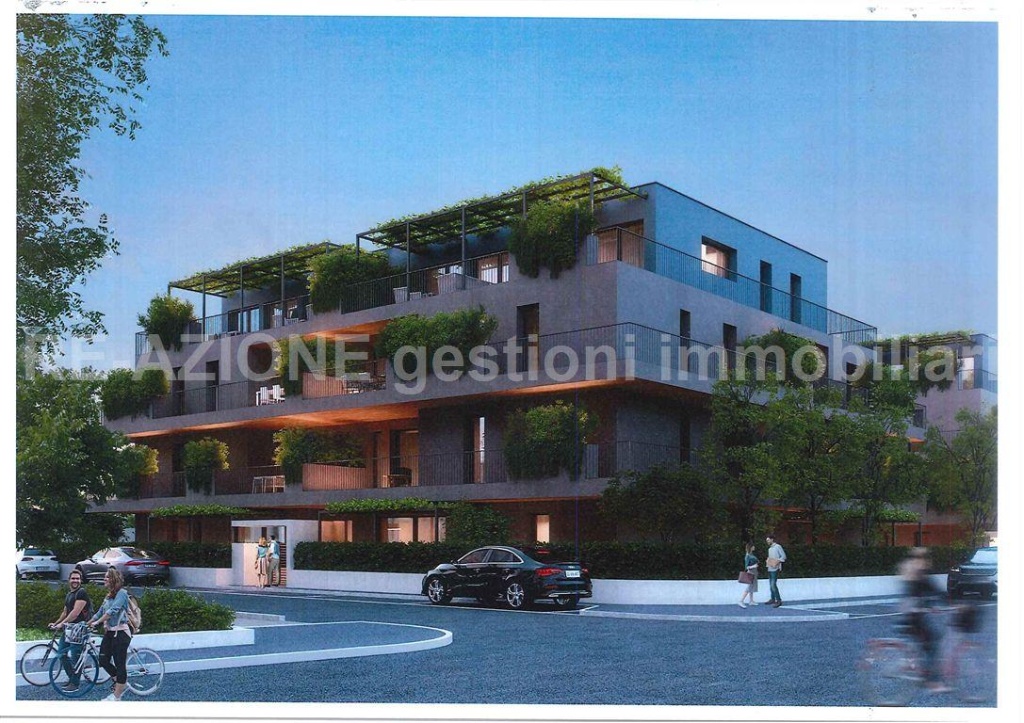 Quadrilocale in Viale trento, Vicenza, 2 bagni, con box, 138 m²