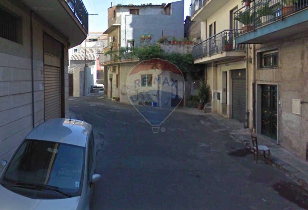 Casa indipendente in Vico Carcagnolo, Paternò, 6 locali, 3 bagni