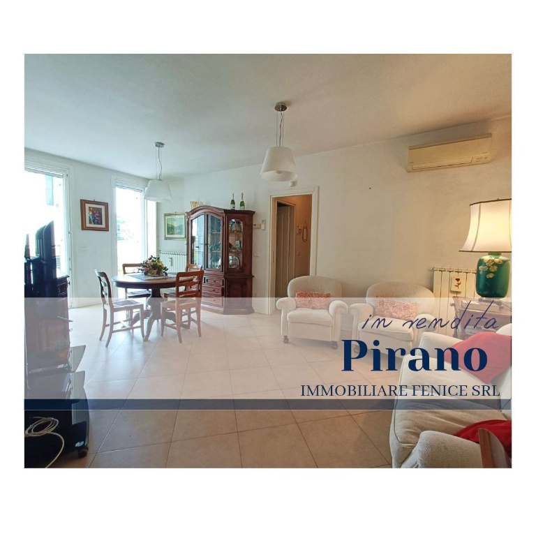 Appartamento in Via Pirano, Venezia, 5 locali, 2 bagni, garage, 100 m²