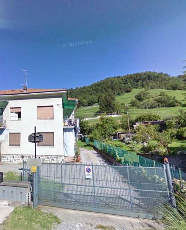 Appartamento in Via alla Fonte, Spinone al Lago, 5 locali, 98 m²
