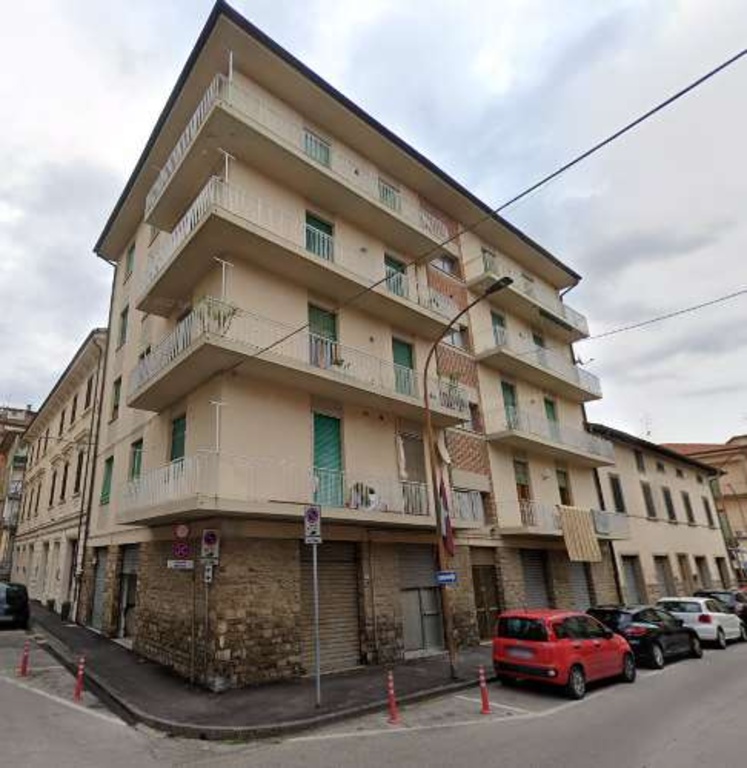 Appartamento in Via Antonio del Pela 4, Castelfiorentino, 6 locali