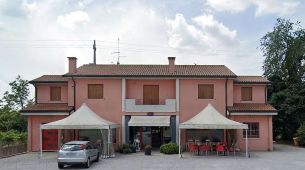 Palazzo in Via Stazione, Vedelago, 1 locale, 2 bagni, 431 m²