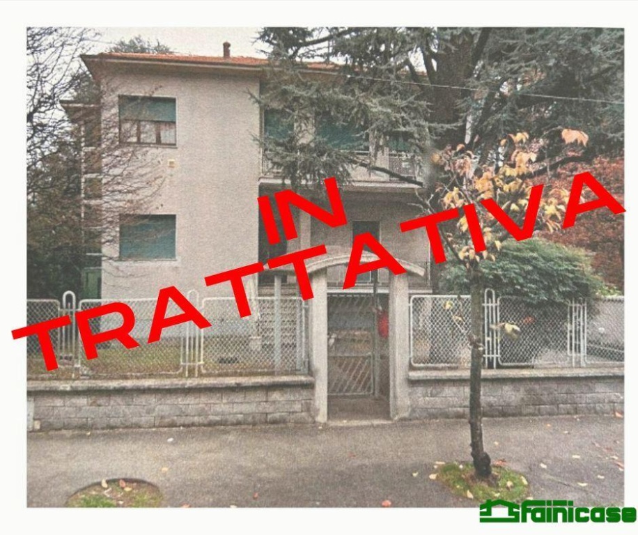 Villa a Melzo, 7 locali, 2 bagni, con box, arredato, 334 m², terrazzo