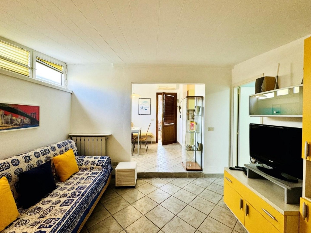 Casa semindipendente a Pietrasanta, 4 locali, 1 bagno, 60 m²