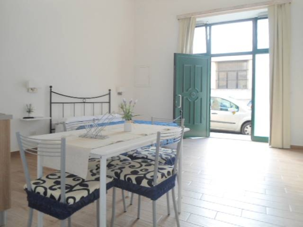 Trilocale in VIA SOZY CARAFA 26, Lecce, 3 bagni, arredato, 143 m²