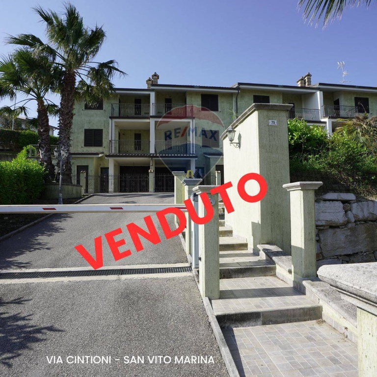 Appartamento in Via Cintioni, San Vito Chietino, 6 locali, 2 bagni