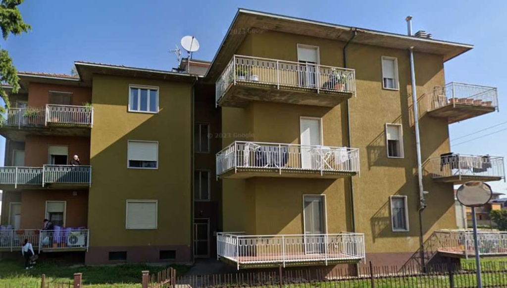 Appartamento in Via Giacomo Matteotti, Castelcovati, 6 locali, 104 m²