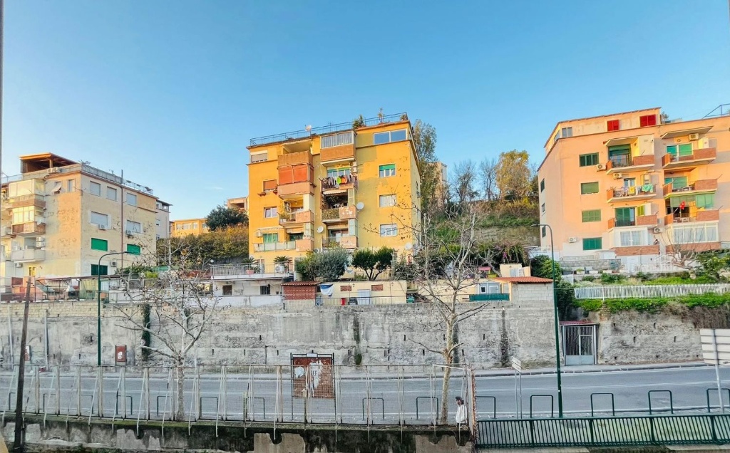 Bilocale in Giacomo Leopardi, Napoli, 1 bagno, 50 m², 2° piano
