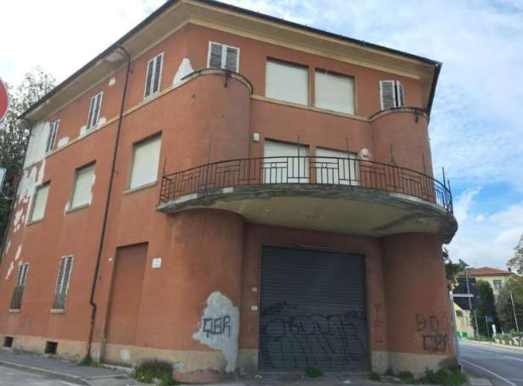 Appartamento in Via San Donato e Via Pisana, Lucca, 36 locali, 928 m²