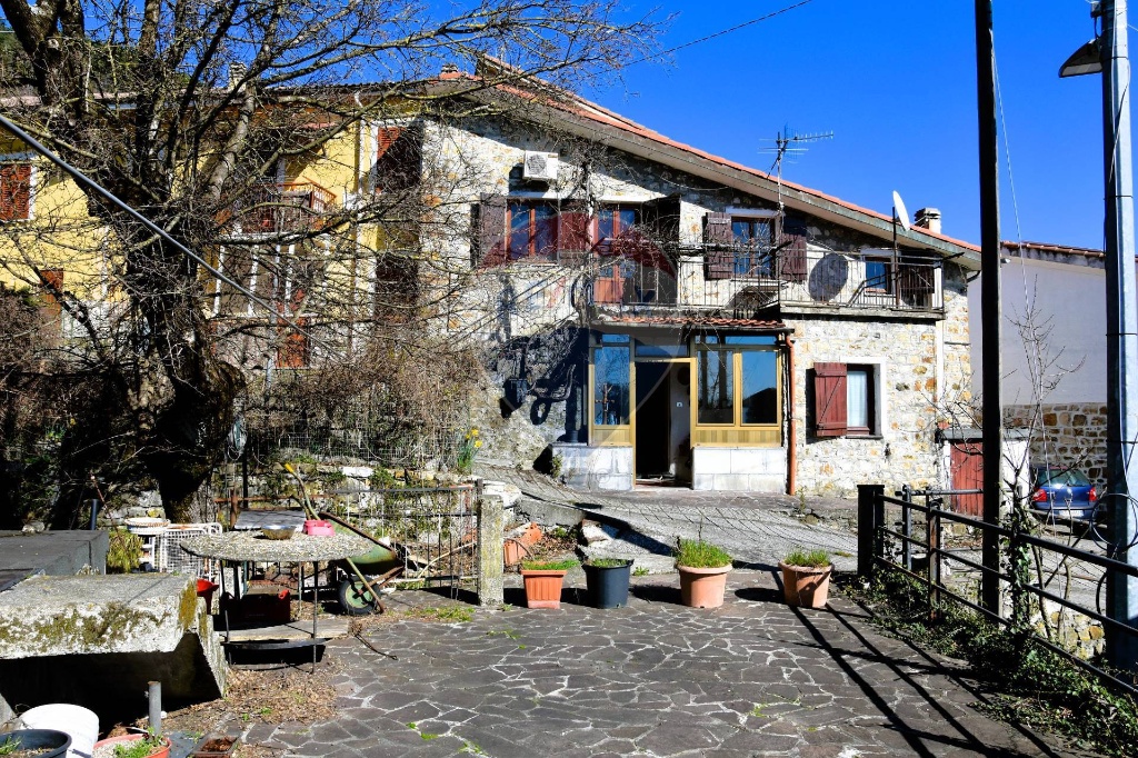 Casa semindipendente in Via Brigate Partigiane, Zignago, 5 locali