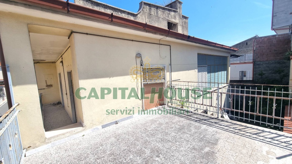 Casa indipendente a Macerata Campania, 4 locali, 2 bagni, posto auto