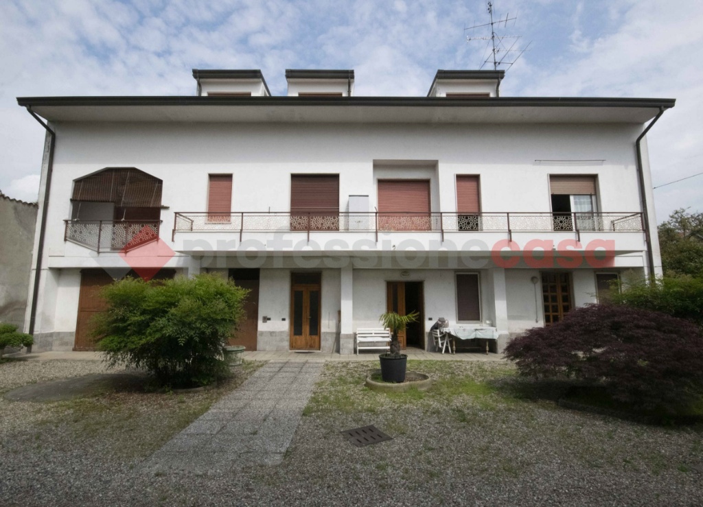 Casa indipendente in Via Verdi 1, Dairago, 3 locali, 2 bagni, 230 m²