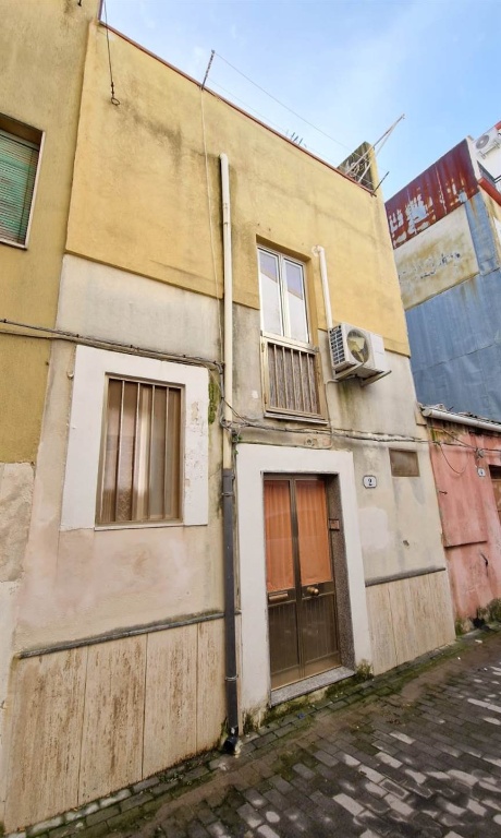 Casa indipendente a Ragusa, 3 locali, 2 bagni, arredato, 56 m²