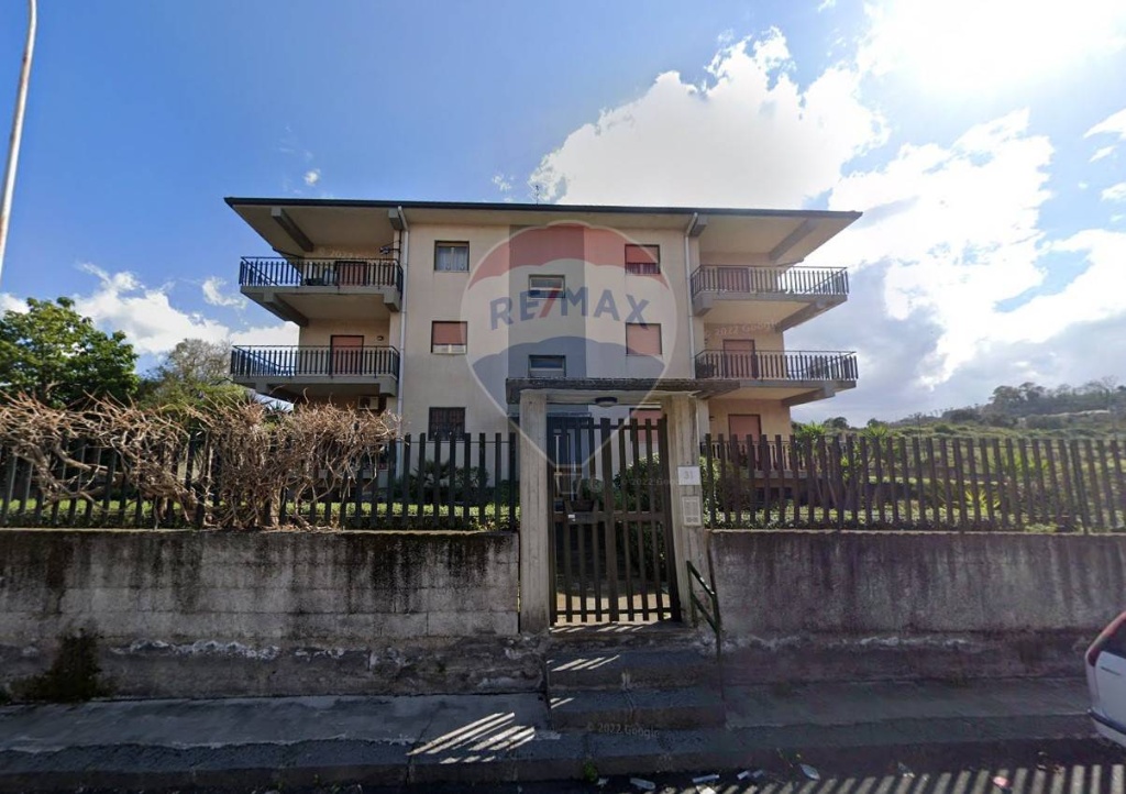 Trilocale in Via Ettore Majorana, Aci Catena, 1 bagno, con box, 101 m²