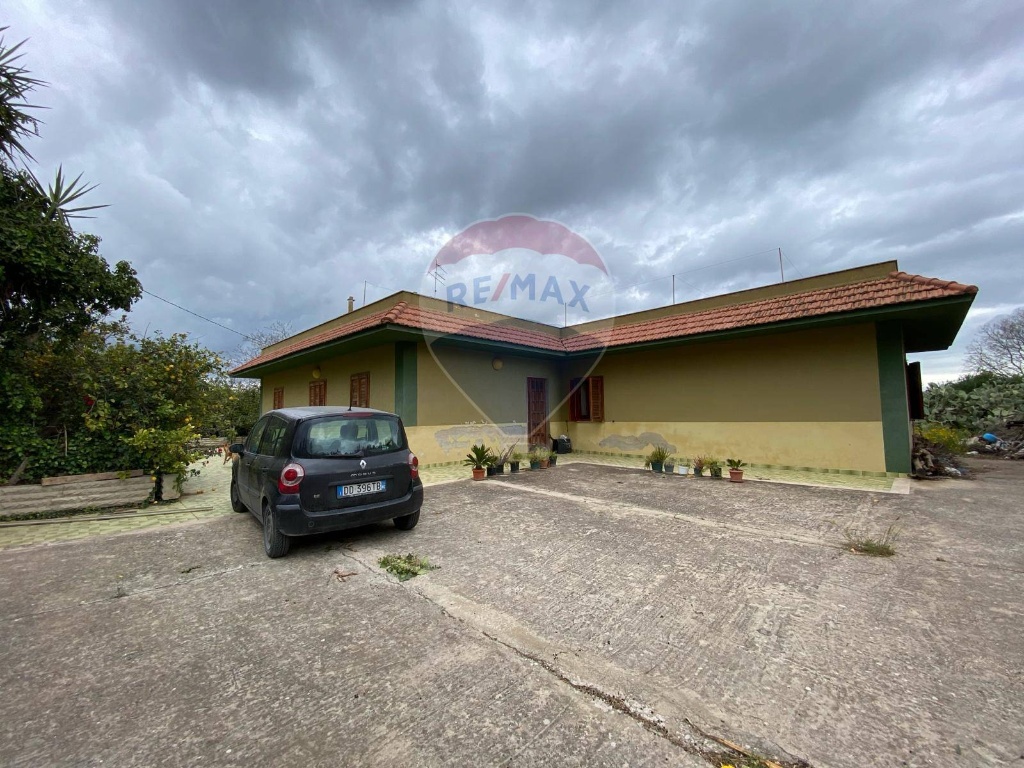 Villa in Contrada San Biagio, Scicli, 9 locali, 2 bagni, con box