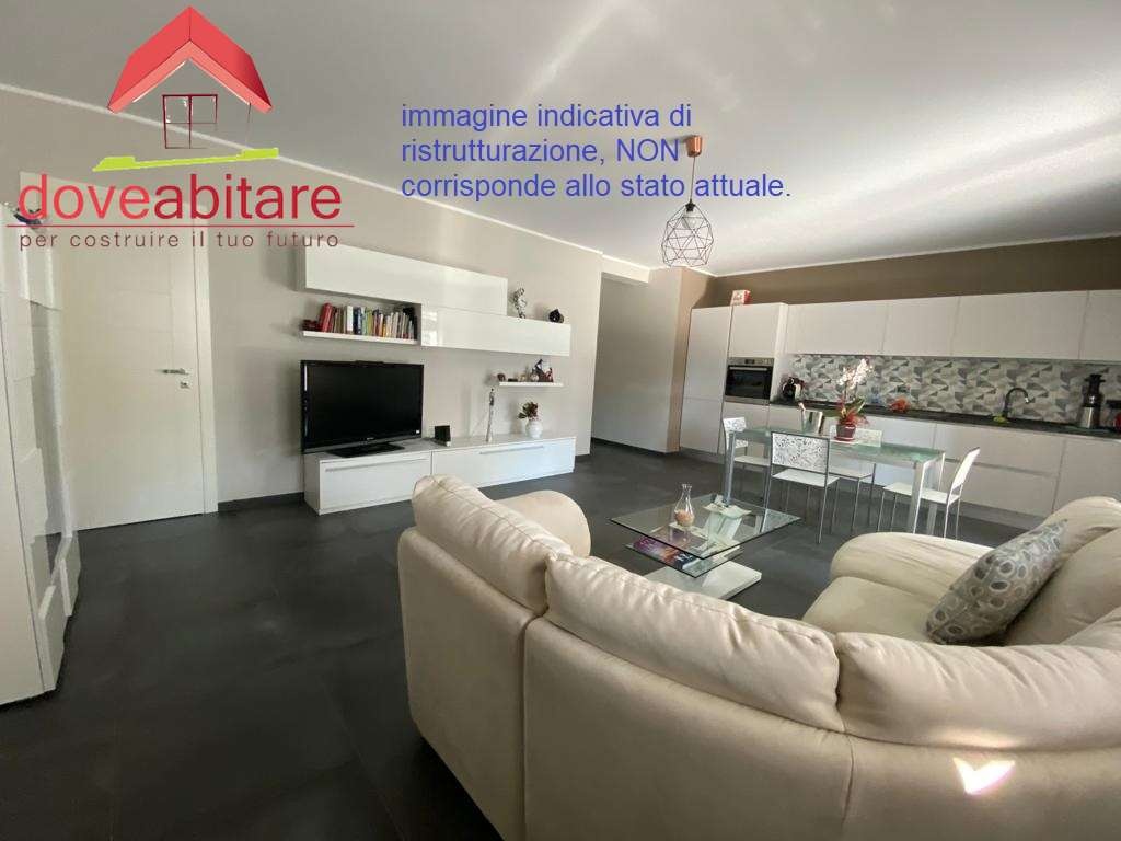 Quadrilocale in Via lequio 46, Pinerolo, 2 bagni, garage, 88 m²