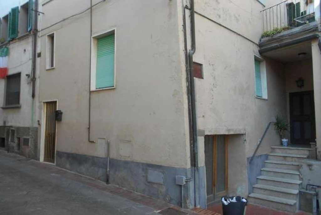 Quadrilocale in Via della Repubblica, Castelfiorentino, 2 bagni, 80 m²