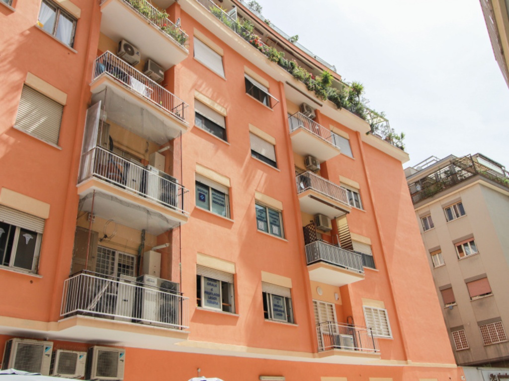 Appartamento in Via Giovanni Battista Somis, Roma, 2 bagni, 100 m²