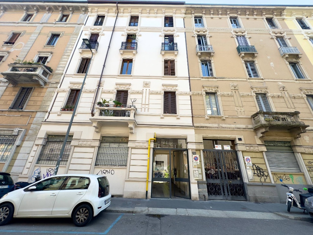 Bilocale in Via Giulio E Corrado Venini, Milano, 1 bagno, 55 m²