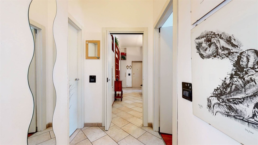 Appartamento in VIA SAMBUCO, Milano, 5 locali, 2 bagni, 100 m²