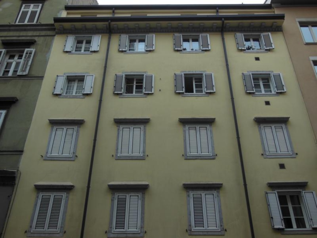 Bilocale a Trieste, 1 bagno, arredato, 52 m², 1° piano, ascensore