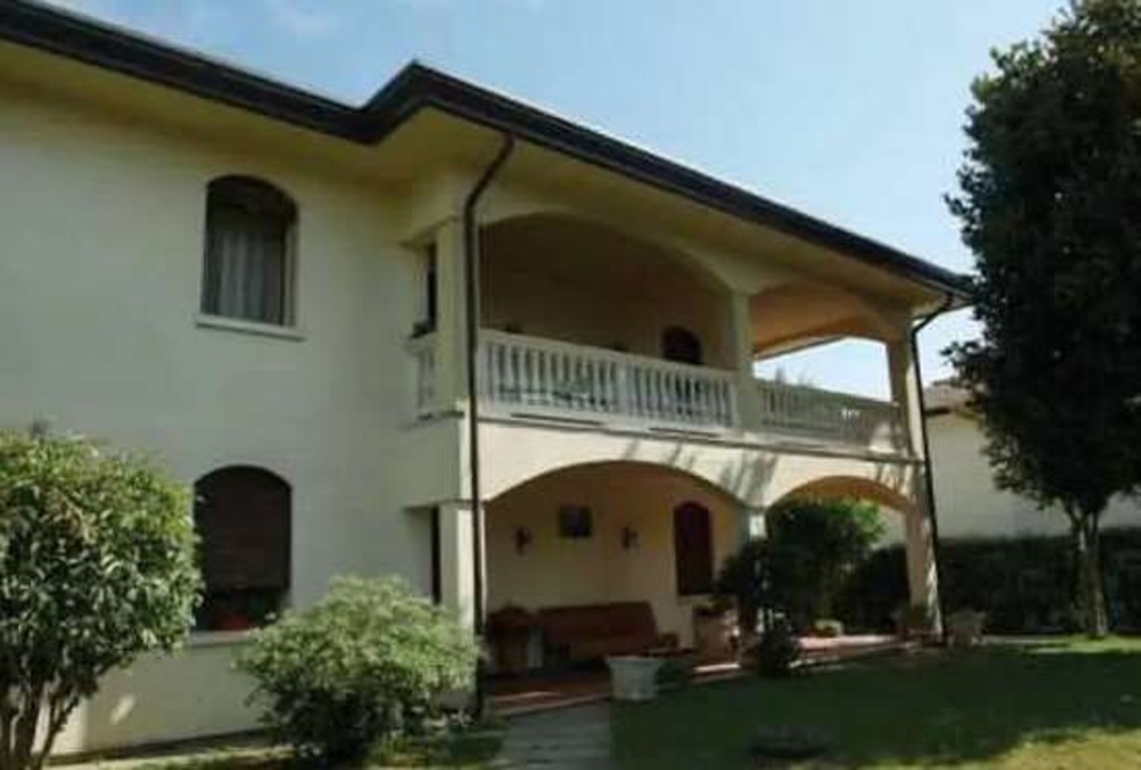 Appartamento in Via Croce, Musile di Piave, 8 locali, 213 m²