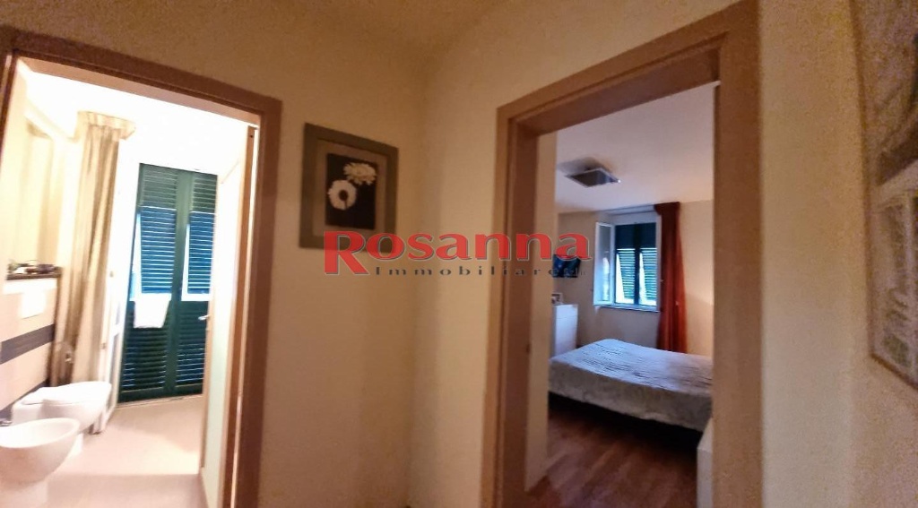 Appartamento a Livorno, 7 locali, 1 bagno, 91 m², 2° piano in vendita