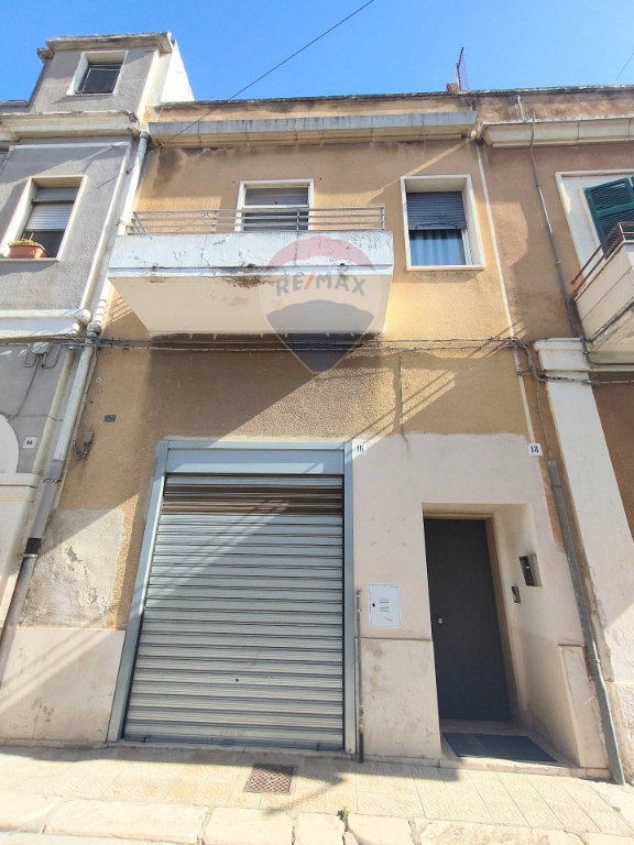 Casa indipendente in Via Salandra, Noicattaro, 3 locali, 1 bagno