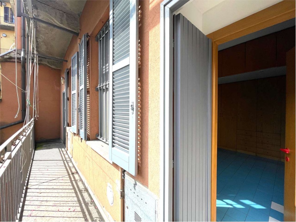 Bilocale in Via Marghera 3, Milano, 2 bagni, 51 m², 1° piano