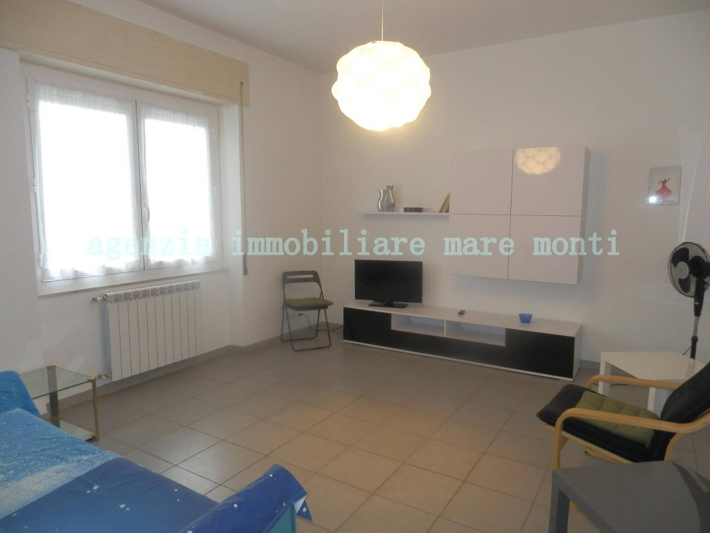 Trilocale in Via gentile, Albissola Marina, 1 bagno, arredato, 72 m²